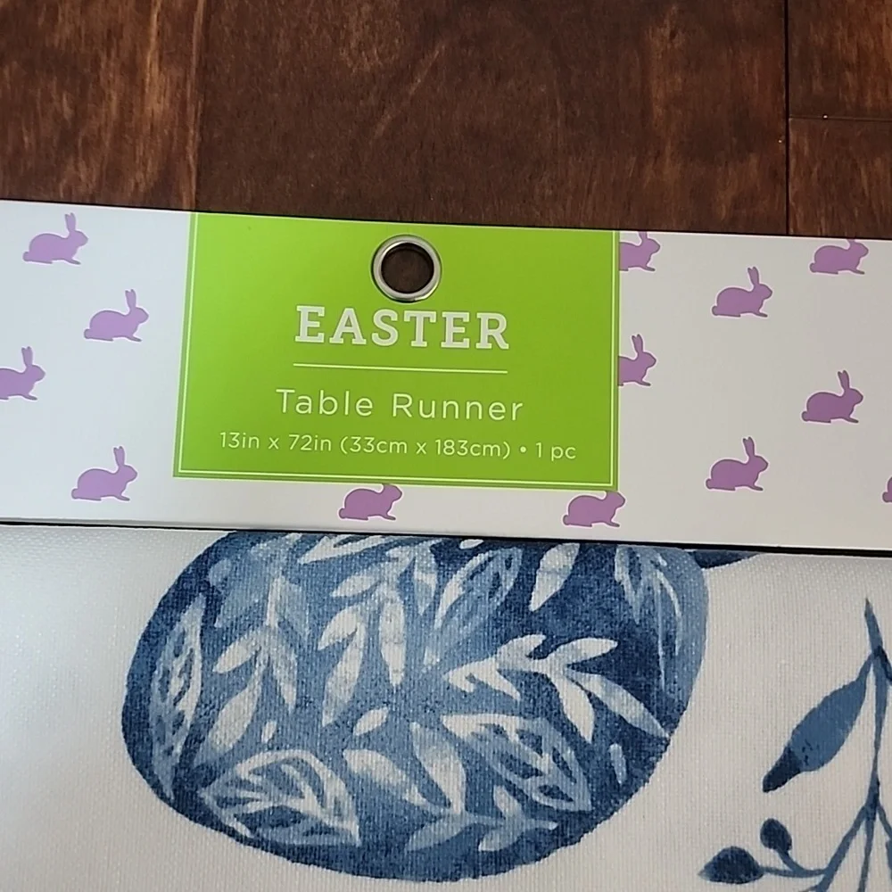NWT Easter table runner